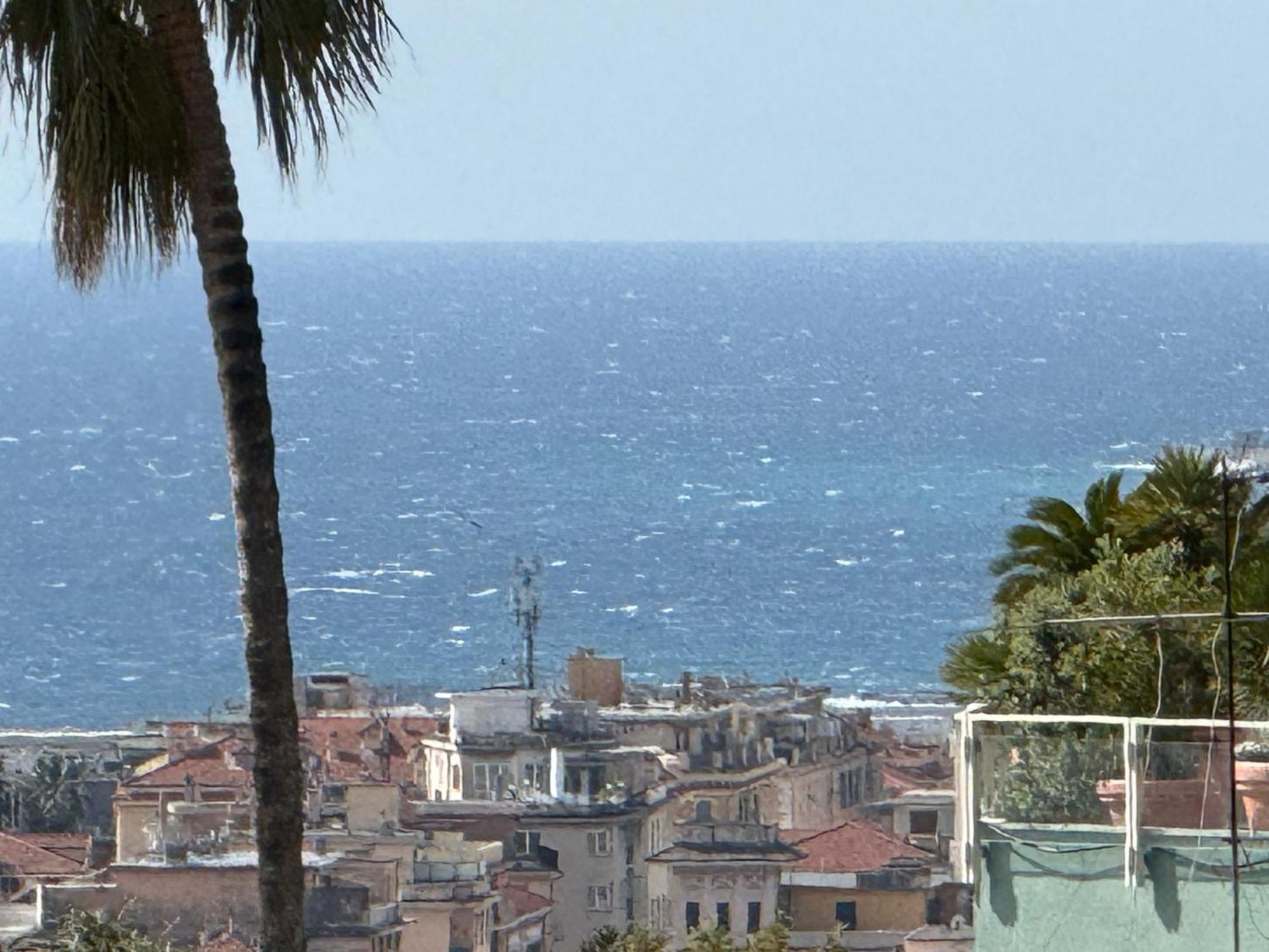 Wh - Appartamento Siccardi In Zona Residenziale Con Posto Auto Sanremo Bagian luar foto