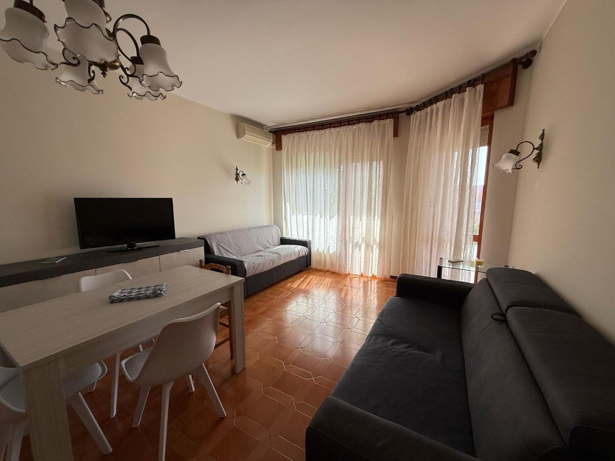 Wh - Appartamento Siccardi In Zona Residenziale Con Posto Auto Sanremo Bagian luar foto